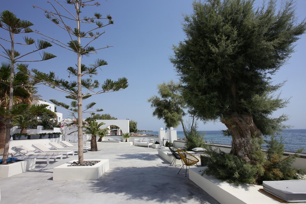 Sigalas Beach Hotel Kamari  Exterior photo